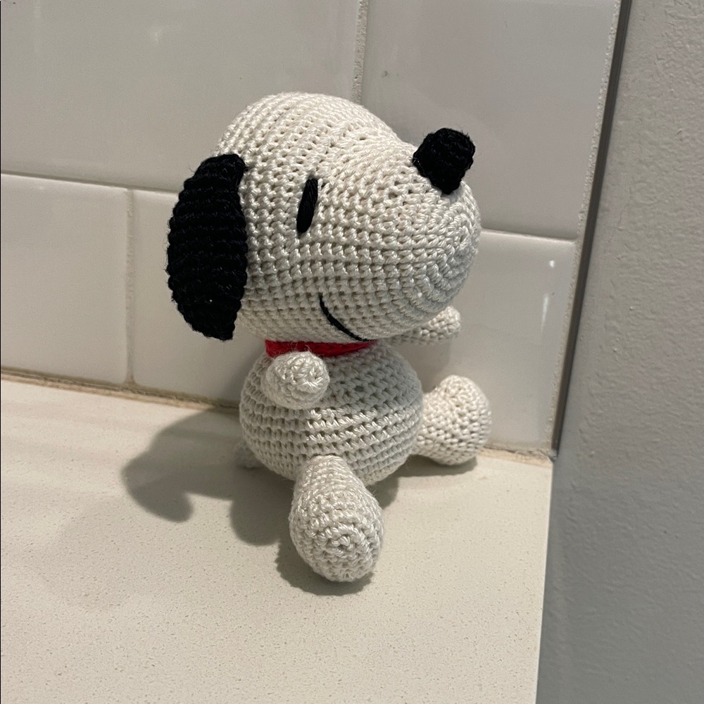 Handcrafted Snoopy Figure Toy Doll Amigurumi Crochet Peanuts Decor Handmade